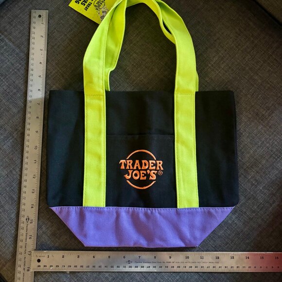 🎃 NWT Set of 4 Trader Joe's Trick or Treat Halloween Mini Tote Bags w/BONUS 🎃 - Picture 7 of 11